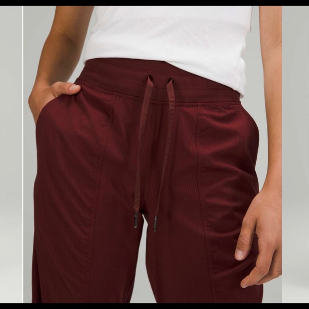 Lululemon Dance Studio Mid Rise Jogger Size 2 Red Merlot